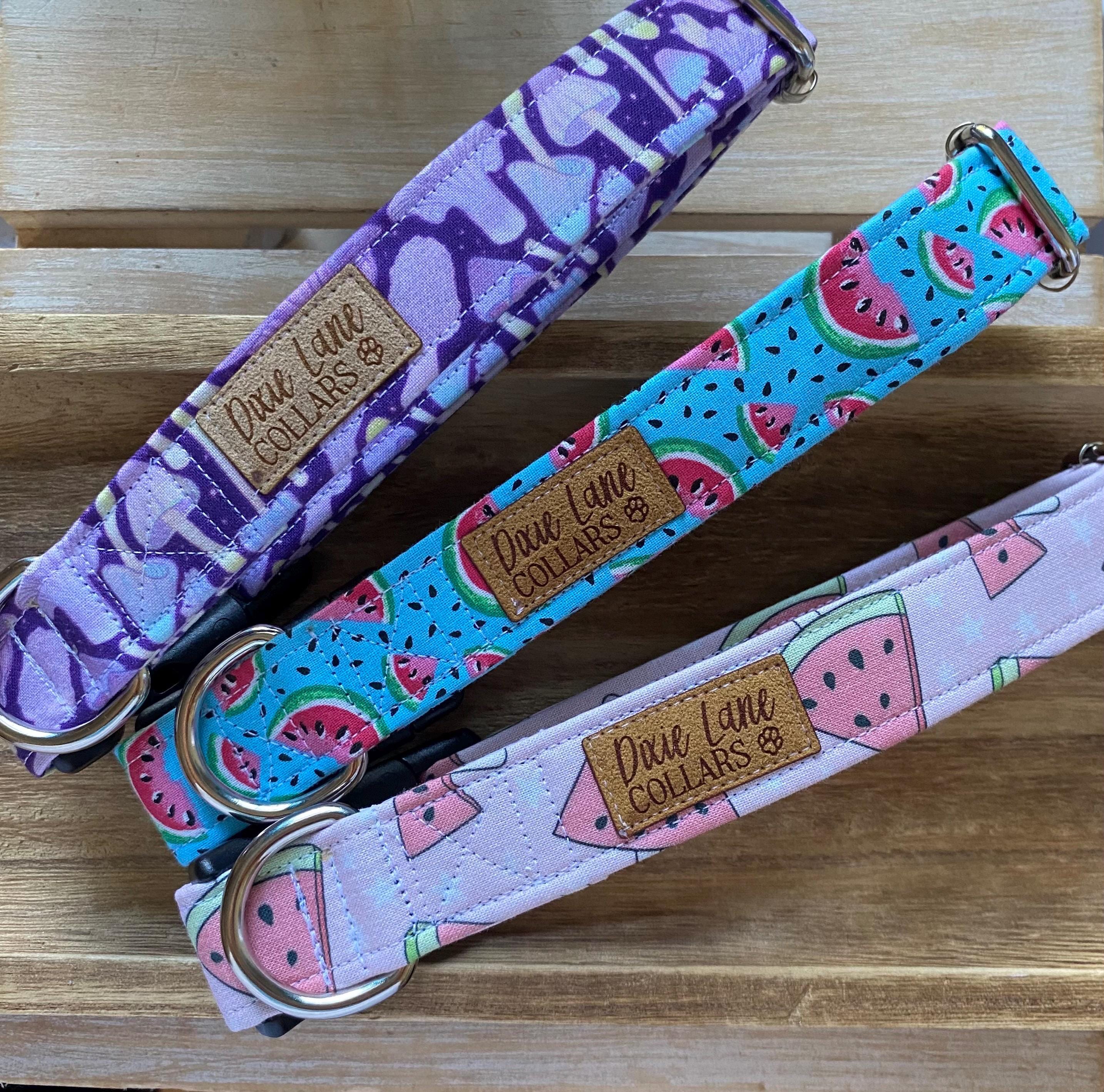 Purple Retro Mushrooms Dog Collar