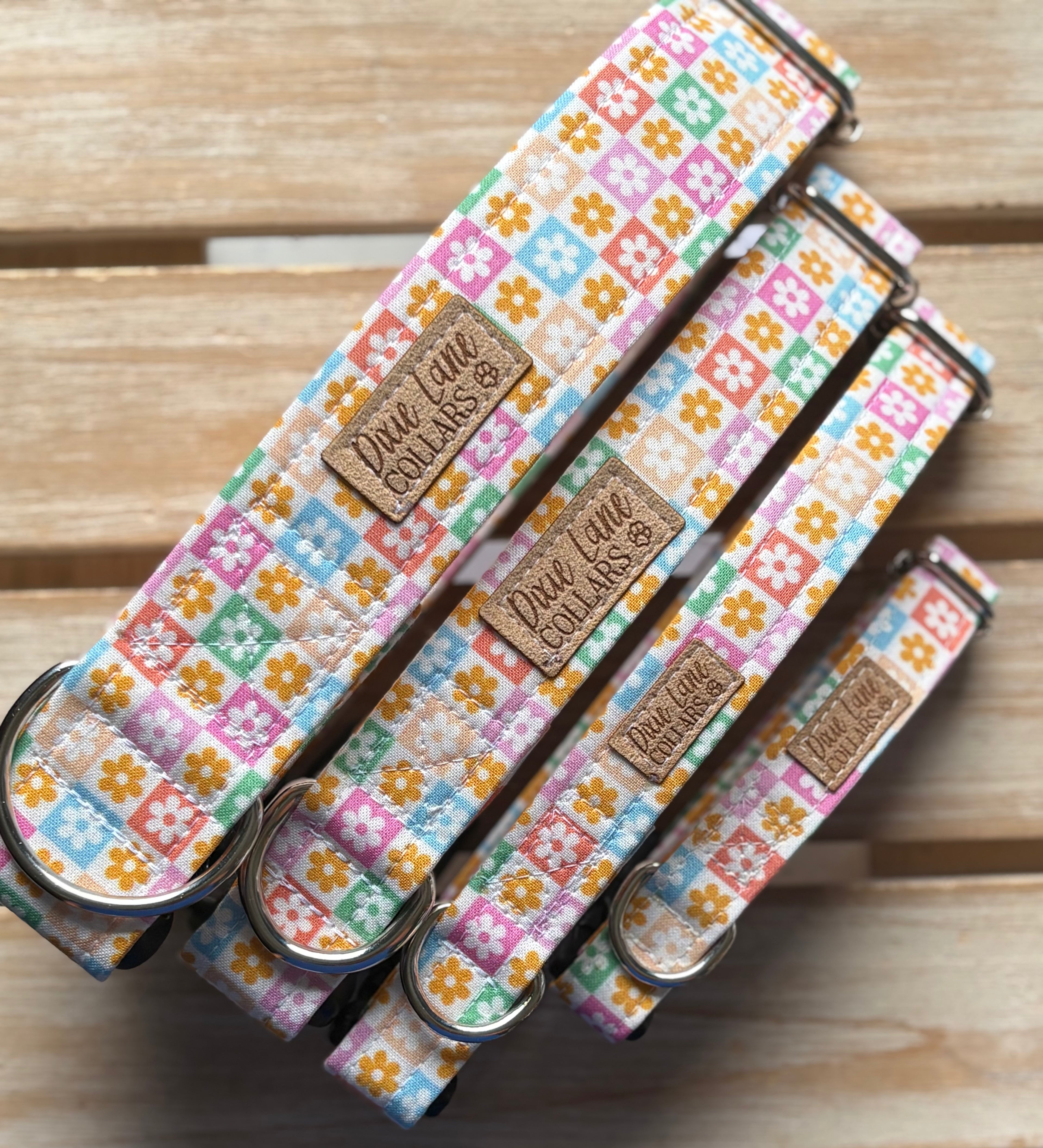 Pastel Retro Floral Checkered Dog Collar