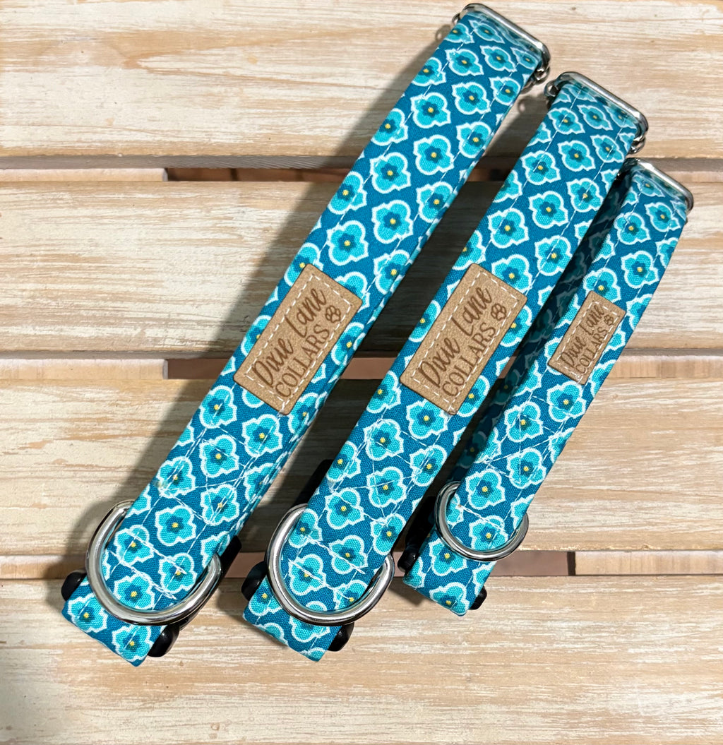 Teal Medallion Floral Print Dog Collar