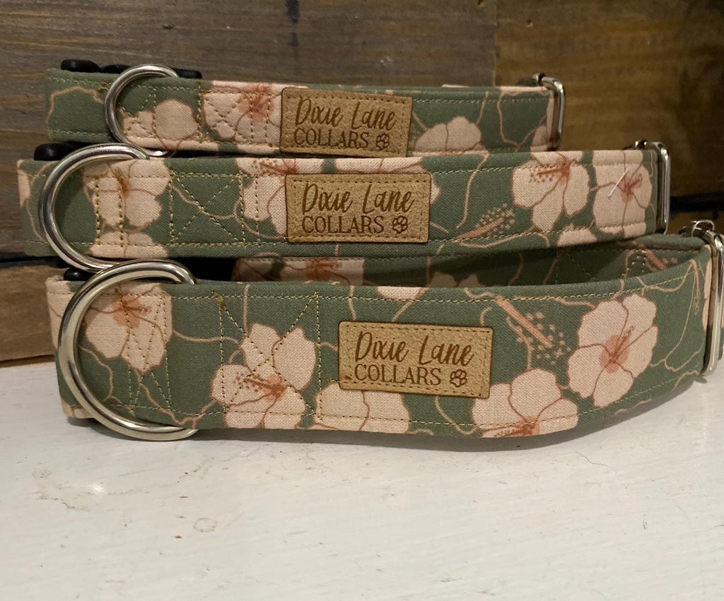 Green Hibiscus Floral Dog Collar