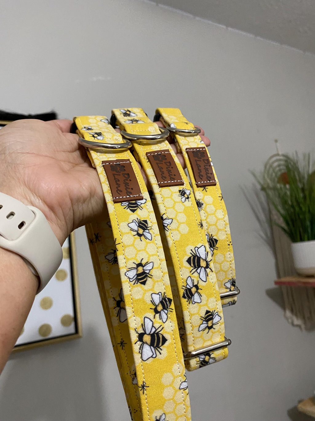 Yellow Honey Bees Dog Collar