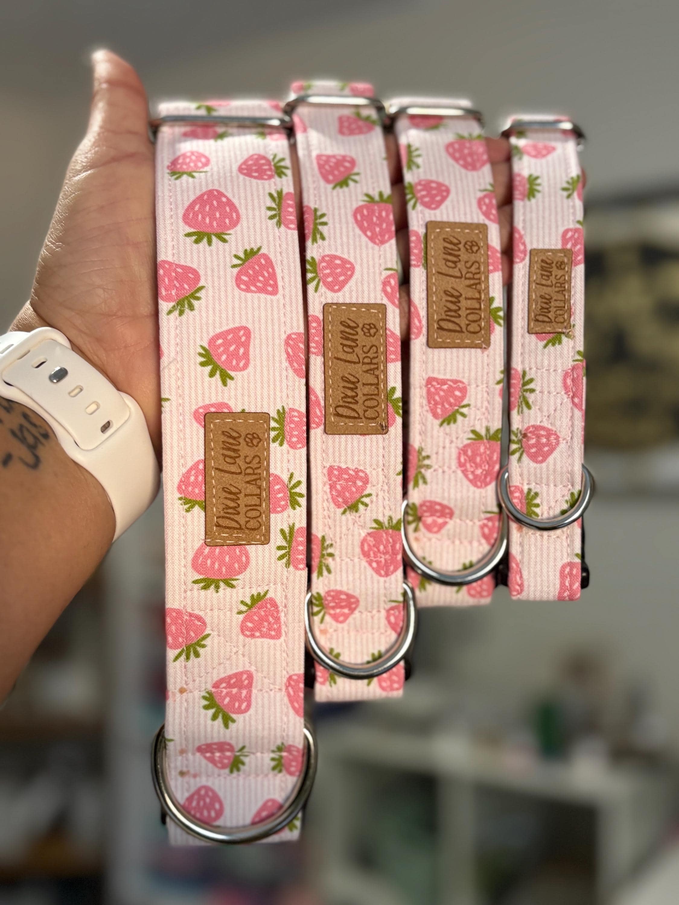 Pink Strawberry Toss Dog Collar